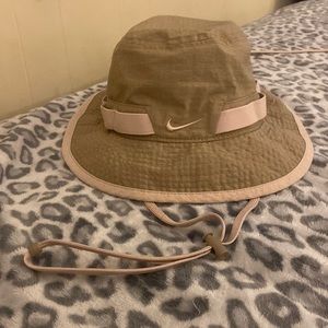 Nike sideline bucket hat